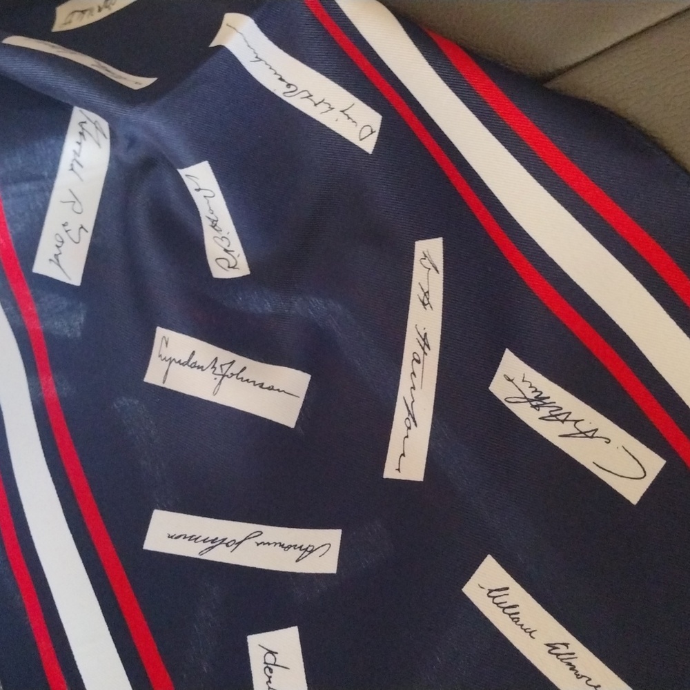 Patriotic Scarf of US Presidents - Picture 4 of 6